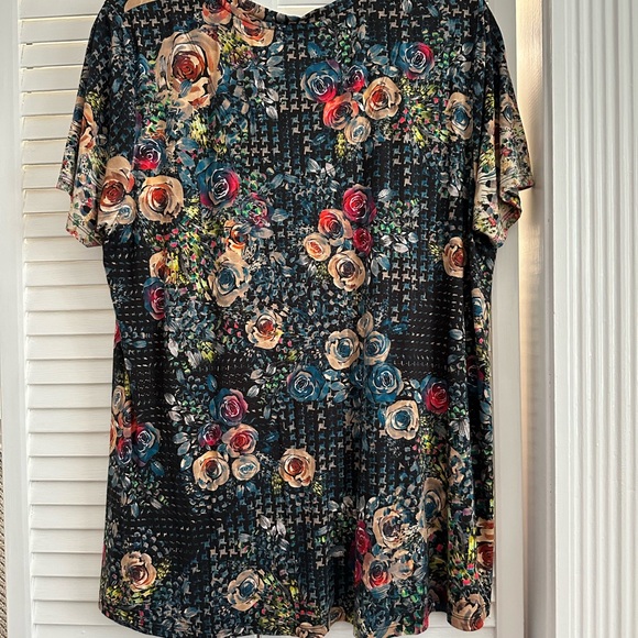 Johnny Was Favorite Floral t-shirt - Picture 6 of 12